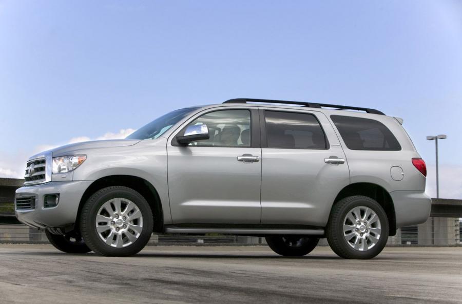  Toyota Sequoia 2007 года  (фото 32 из 66)